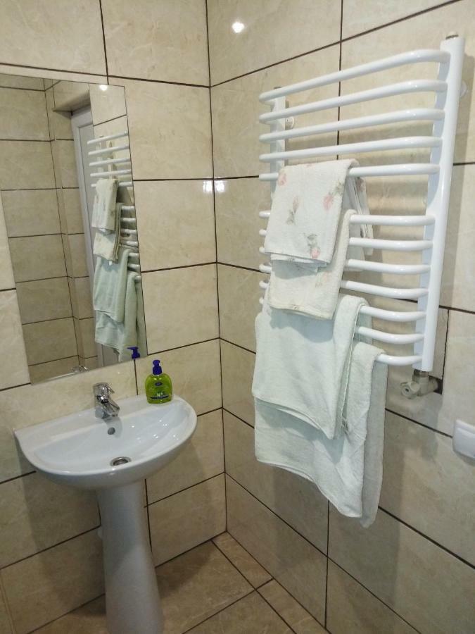 Apartament On Komarova 29 Вулиця Комарова 29 Kropîvnîțkîi Exterior foto